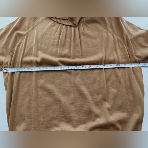 Escada Virgin Wool Turtleneck Size 44 - Picture 3 of 11